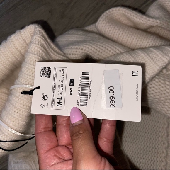 Zara x Kaia Gerber | NWT! 100% Cashmere Turtleneck Cream Sweater Sz: M/L - Picture 5 of 5